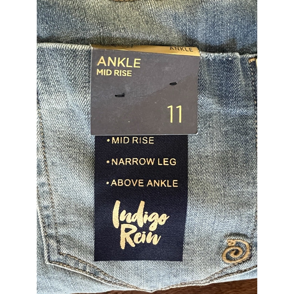 Ladies "Indigo Rein" Size 11 Blue, Mid Rise Destructed Zipper Ankle Jeans